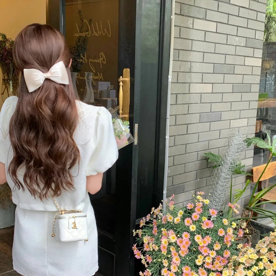 所以......和黑粉结婚了